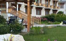 Raku Guest House - A Peaceful Stay In The Heart Of Leh